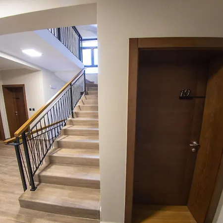 Desetka Bella 즐라티보